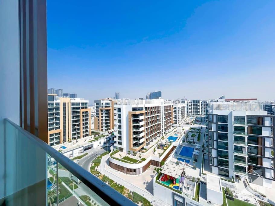 두바이 Elegant Meydan Studio With Balcony Views 아파트 외부 사진